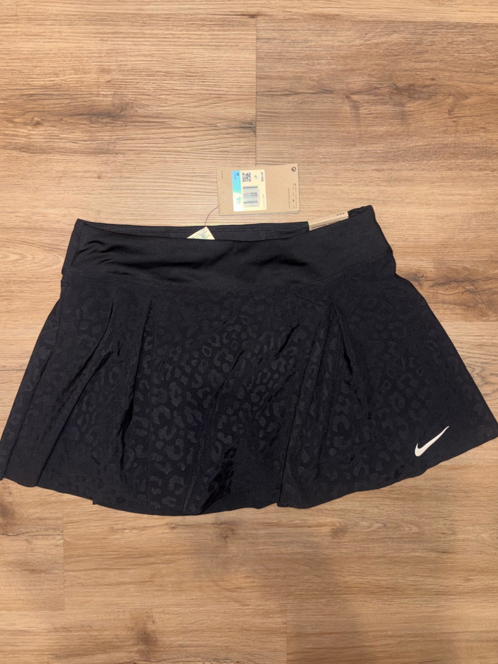 Nike Black Women's Athletic Skort with Subtle Leopard Jacquard